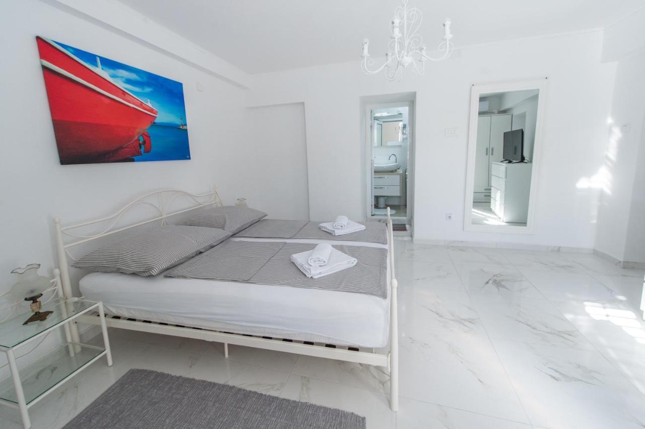 La Casa Di Pietra Lägenhet Krk Exteriör bild