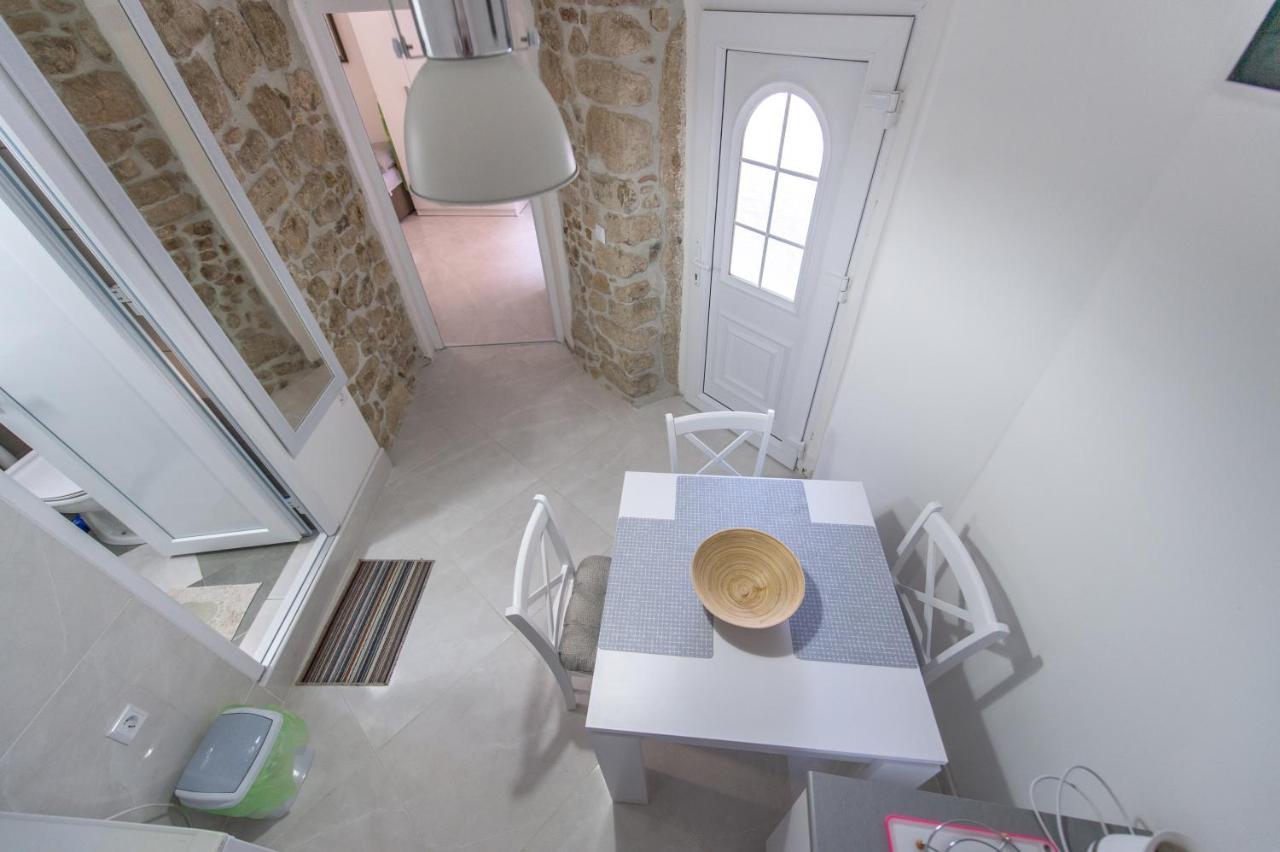 La Casa Di Pietra Lägenhet Krk Exteriör bild